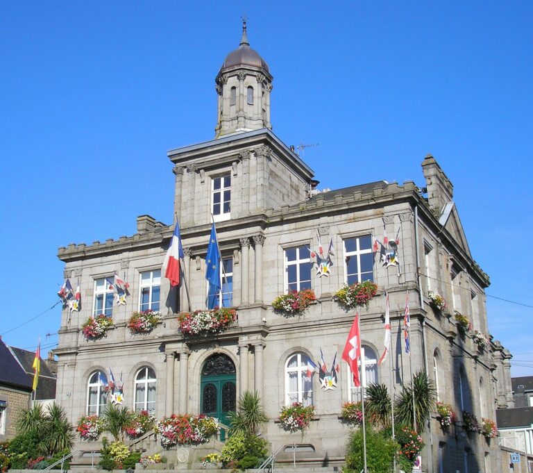 Mairie de Villedieu-les-Poêles